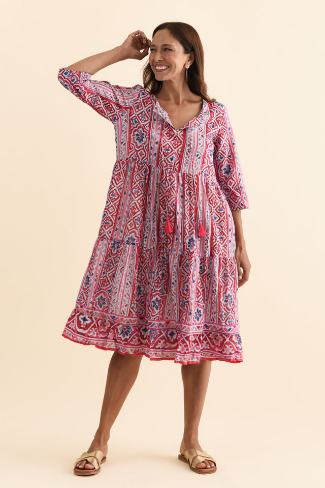 alt text|model:Cara image 6