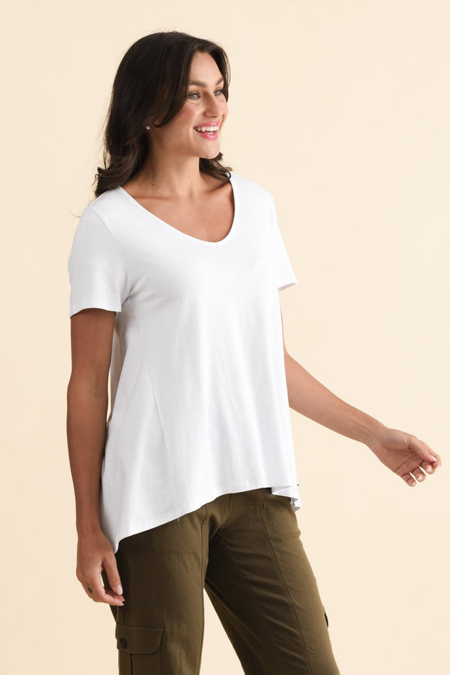 alt text|model:Brontie image 5