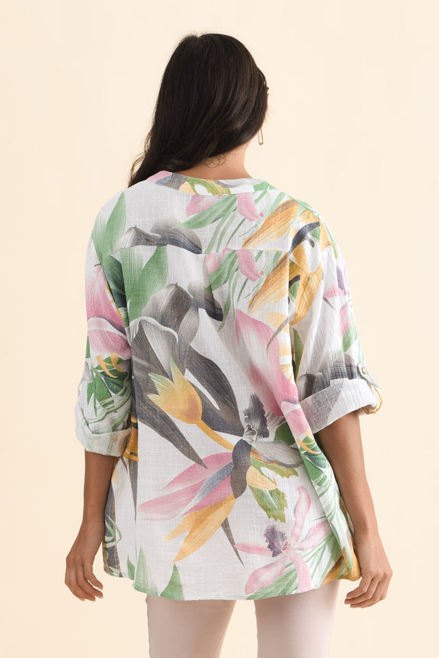 alt text|model:Brontie image 5