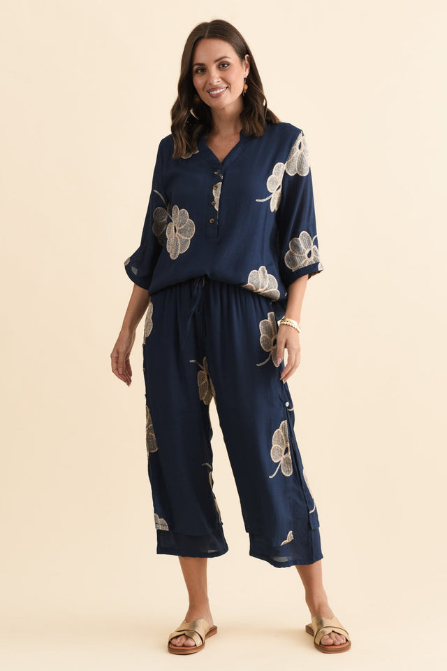 alt text|model:MJ image 7