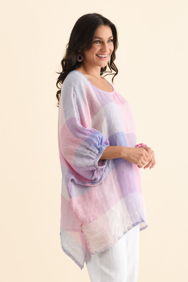 alt text|model:Brontie image 3