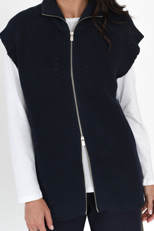 alt text|model:Brontie image 6