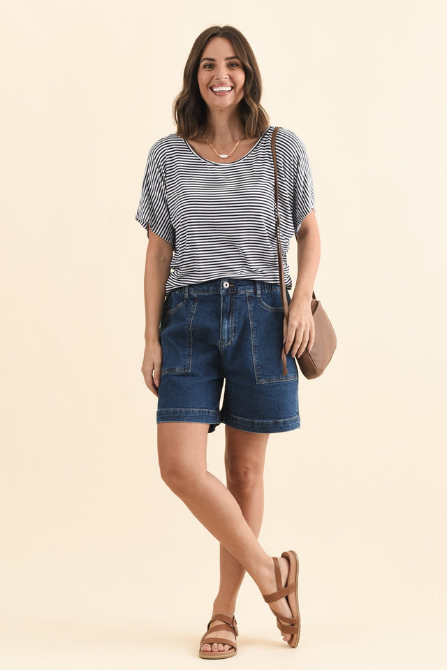 alt text|model:MJ image 3