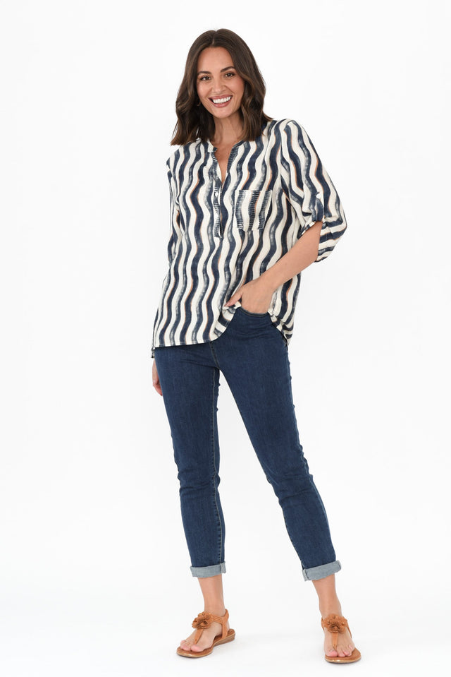 alt text|model:MJ image 7