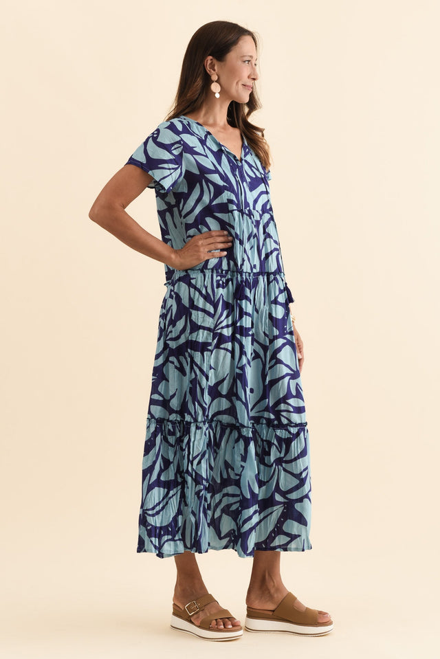 alt text|model:Cara image 5