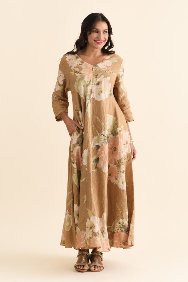 alt text|model:Brontie image 8