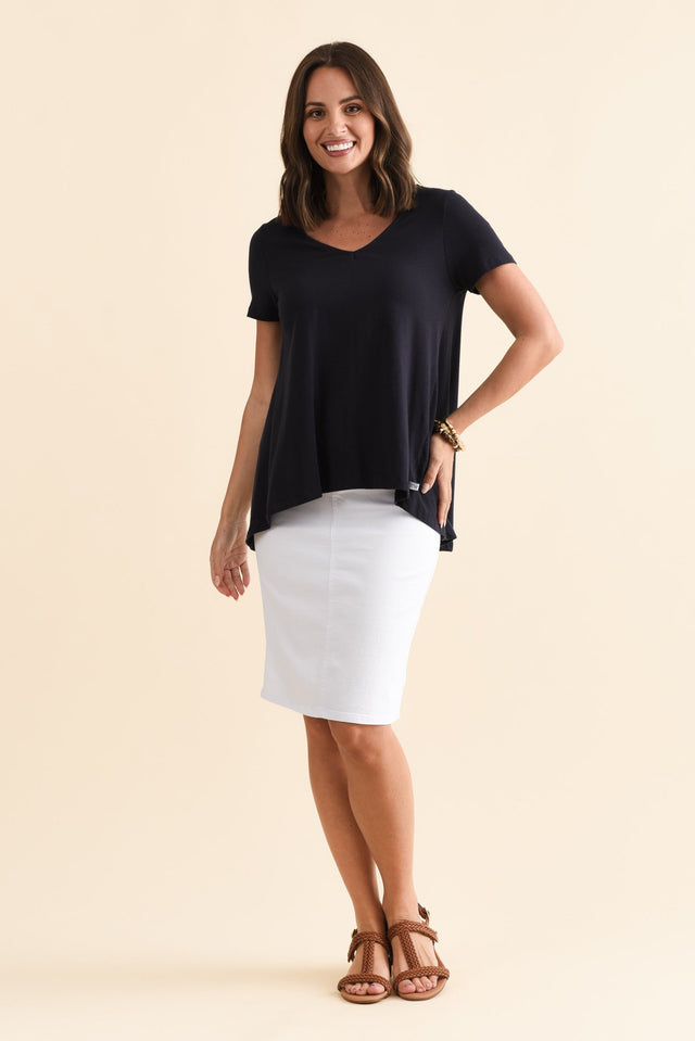 alt text|model:MJ image 7