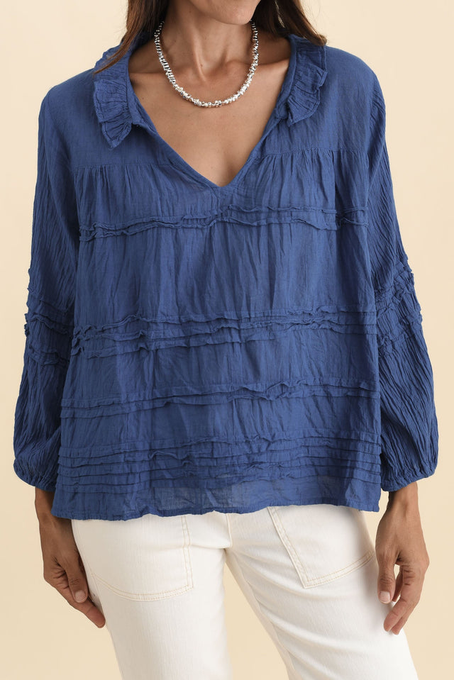 alt text|model:Cara image 6