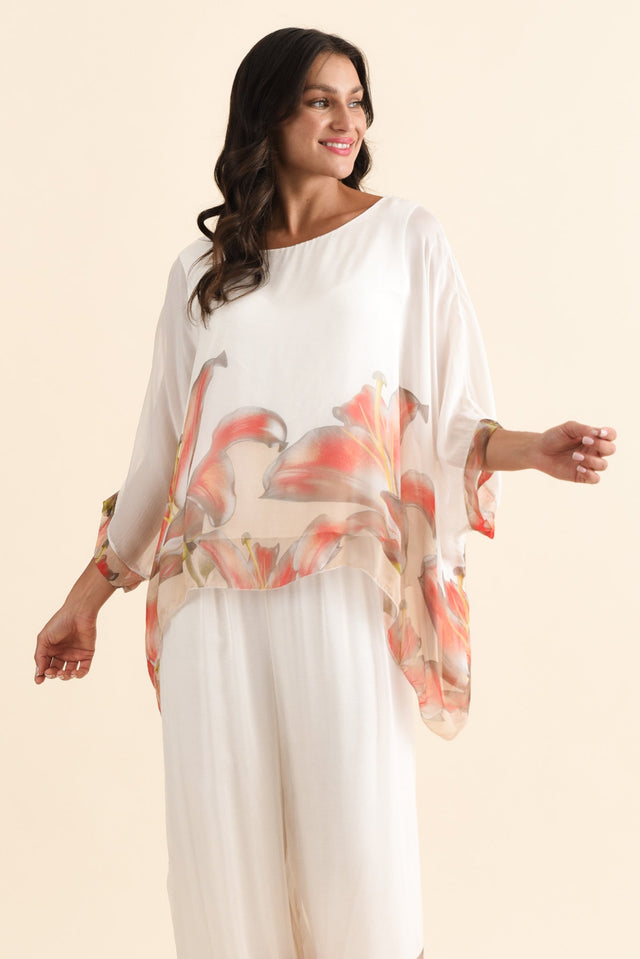 alt text|model:Brontie