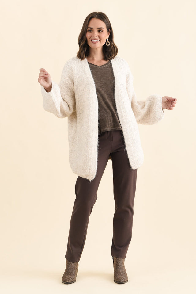 alt text|model:MJ image 2