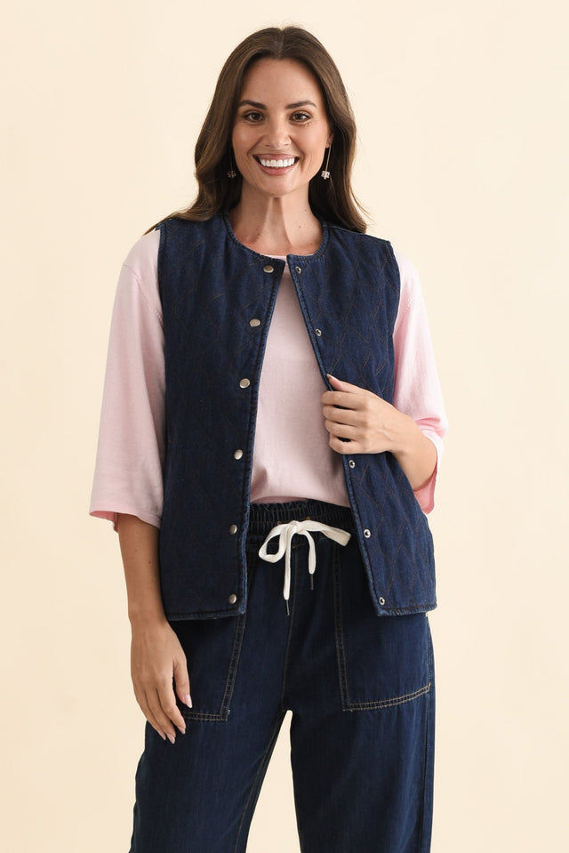 alt text|model:MJ image 1