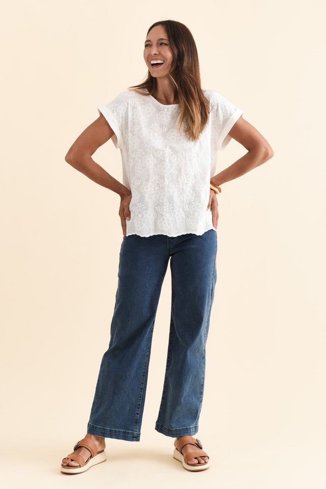 alt text|model:Cara image 7