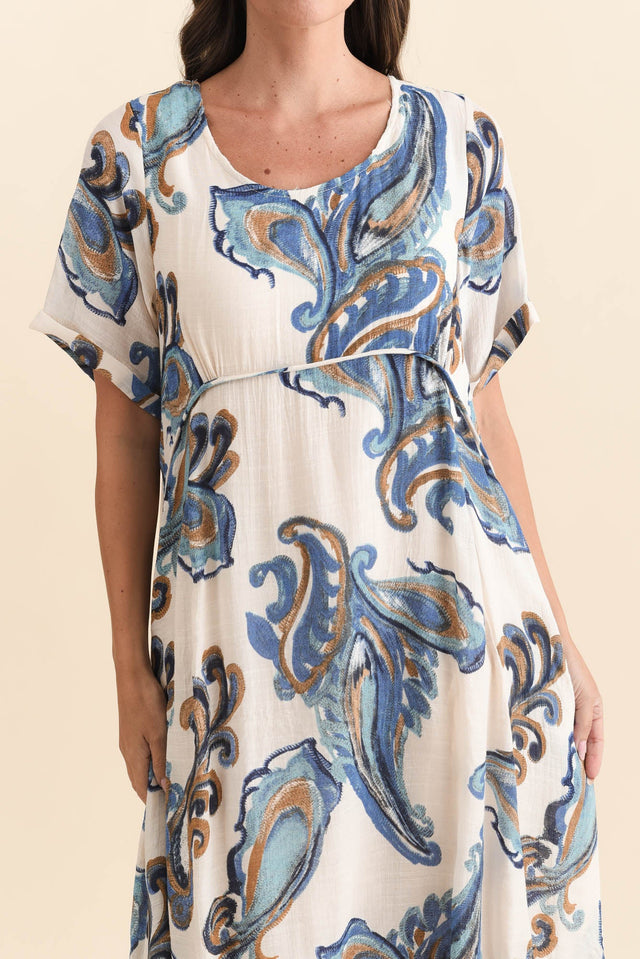 alt text|model:MJ image 6