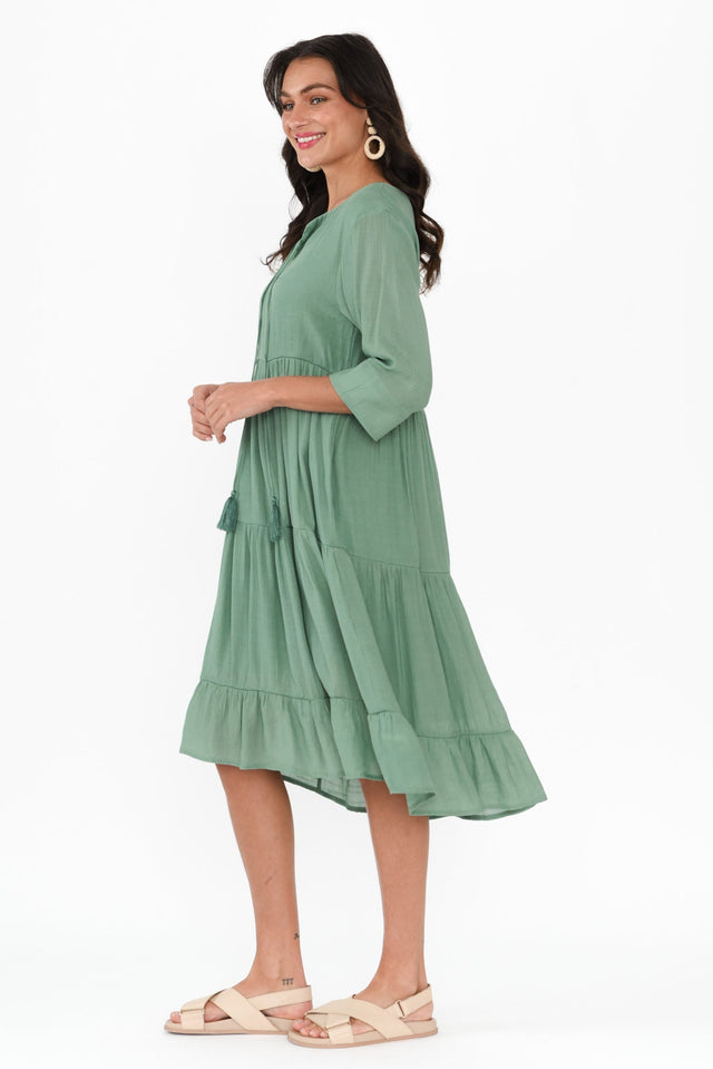 alt text|model:Brontie image 4