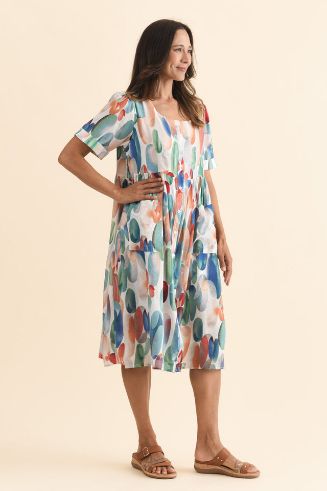 alt text|model:Cara image 5