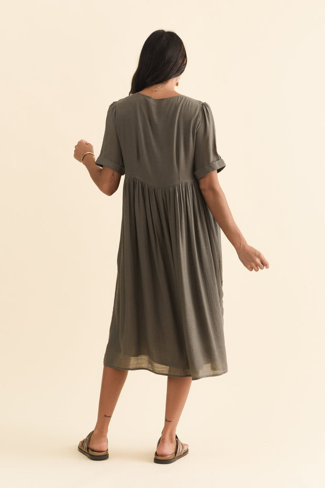 alt text|model:Brontie image 5