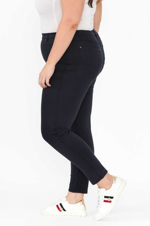 alt text|model:Gabby image 9