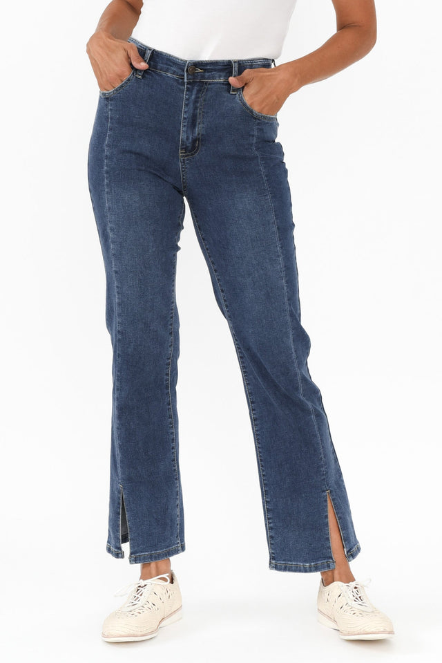 alt text|model:Cara image 9