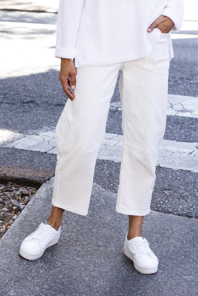 BB Barrel White Jeans