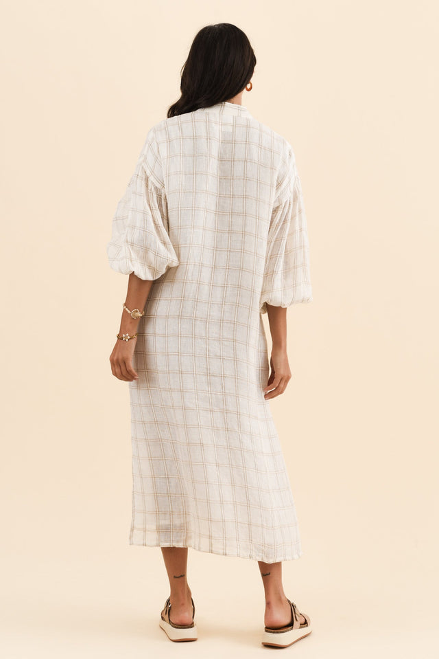 alt text|model:Brontie image 4