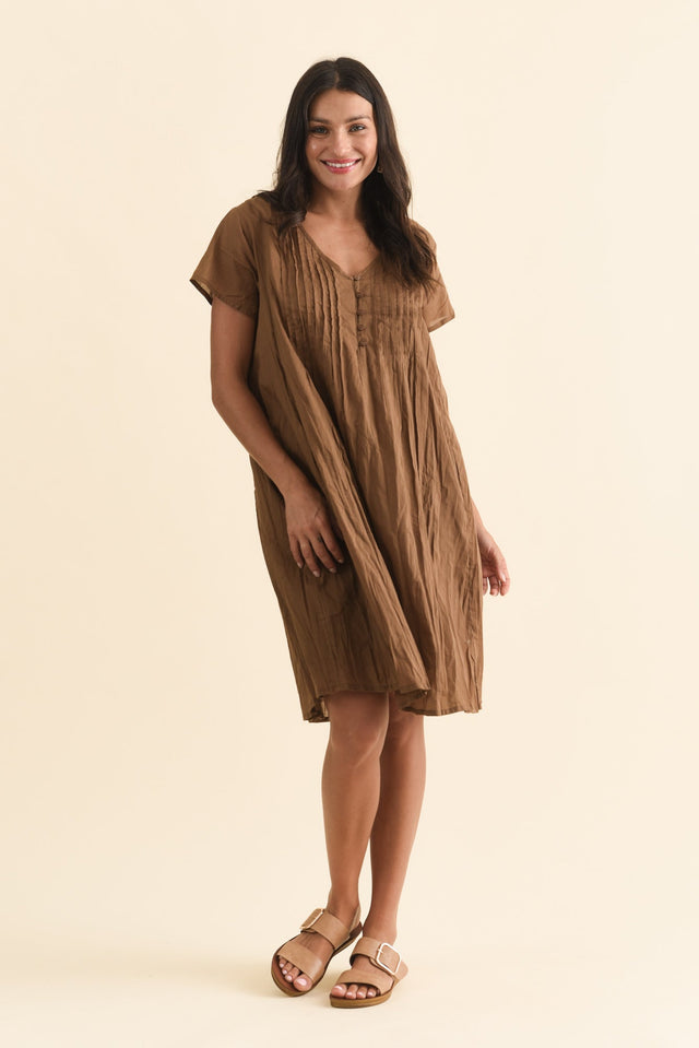 alt text|model:Brontie image 7