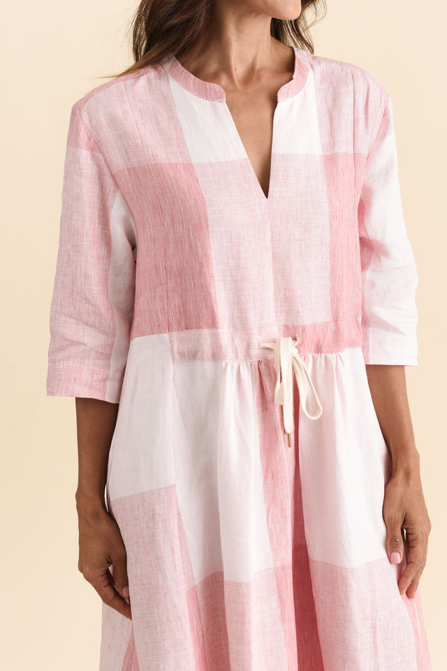 alt text|model:Cara image 6