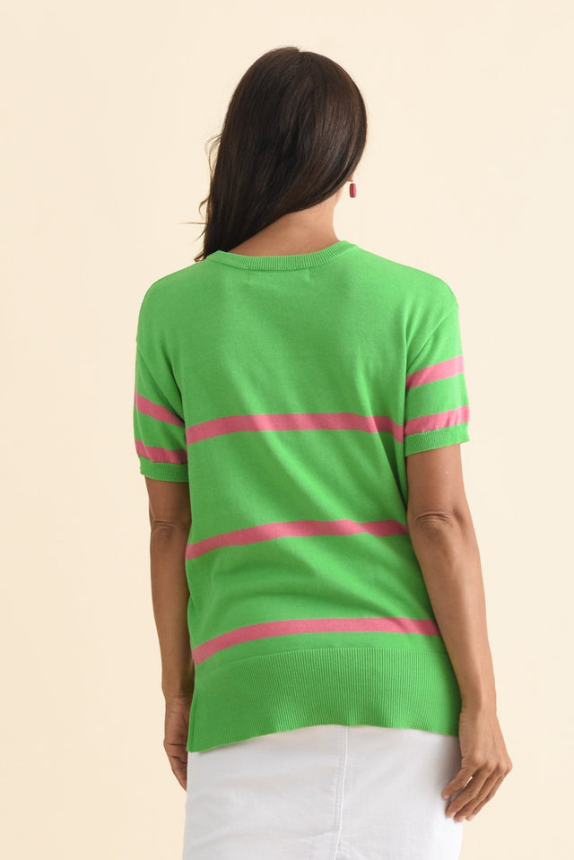 alt text|model:Cara image 6