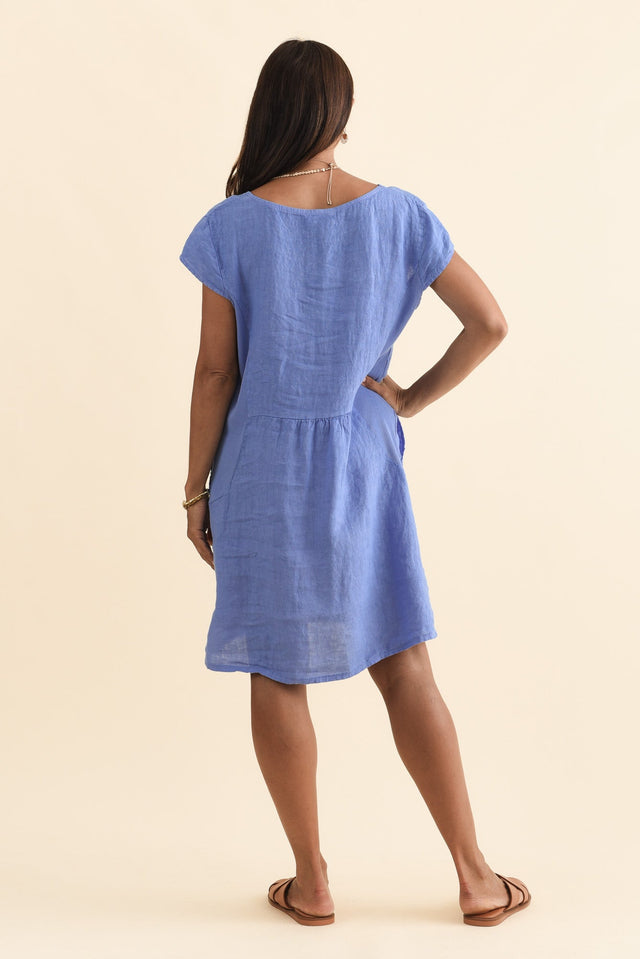 alt text|model:Cara image 5