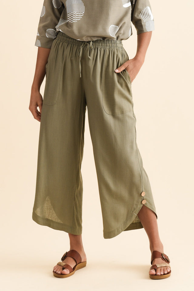 alt text|model:Brontie