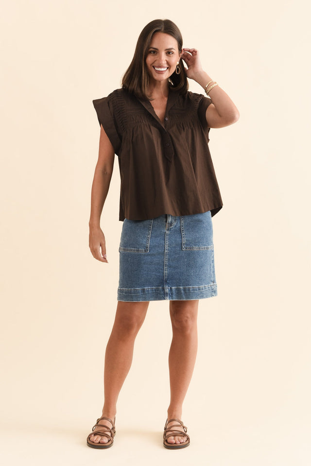 alt text|model:MJ image 7