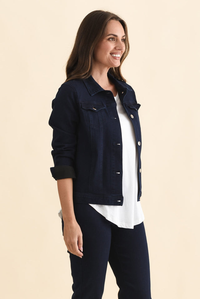 alt text|model:MJ image 5