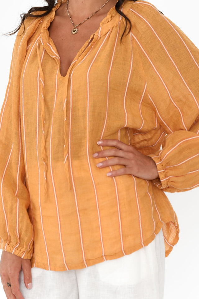 alt text|model:Brontie image 6