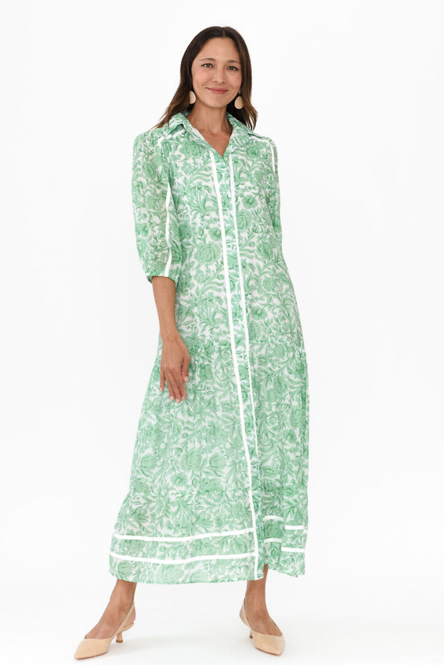 alt text|model:Cara image 7