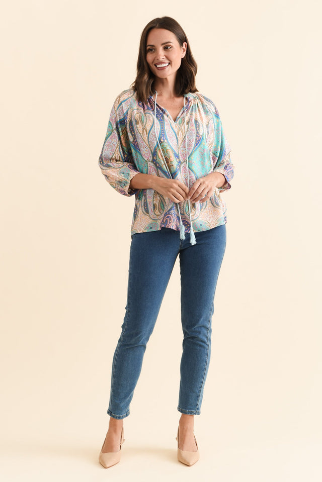 alt text|model:MJ image 7