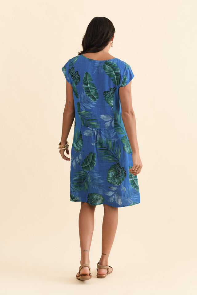 alt text|model:Brontie image 4