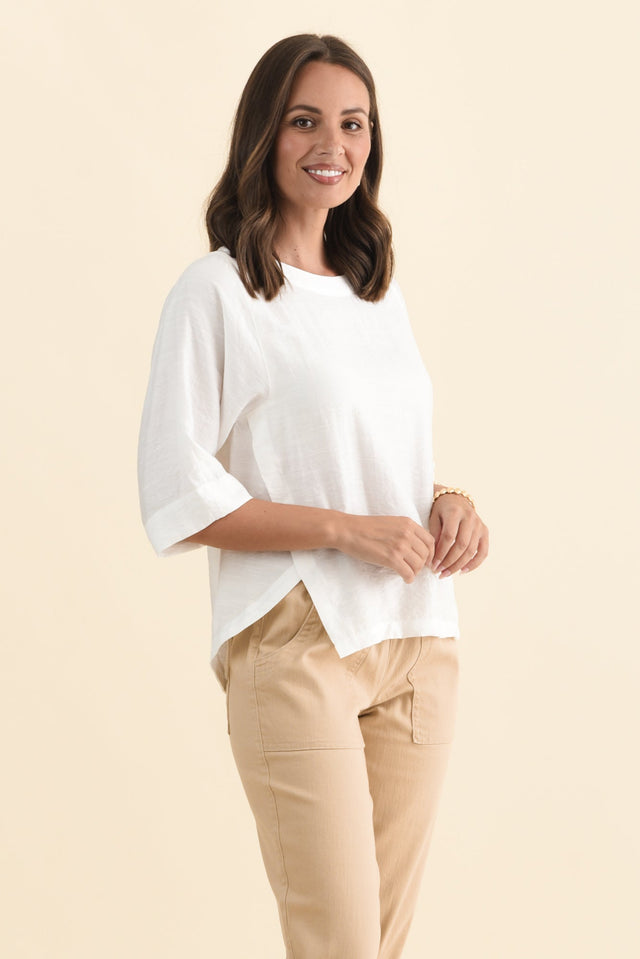 alt text|model:MJ image 4