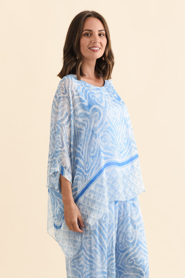 alt text|model:MJ image 6