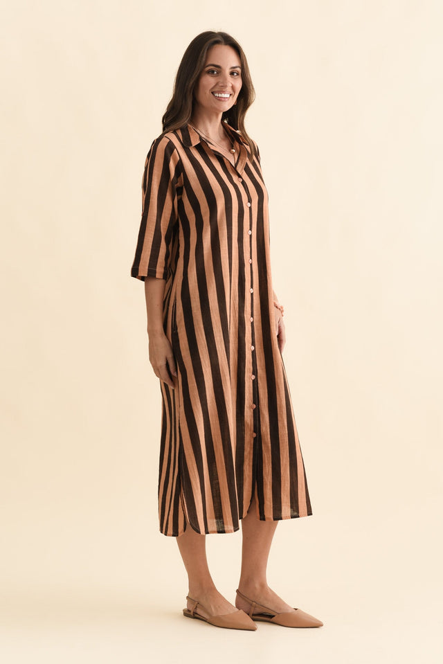 alt text|model:MJ image 4