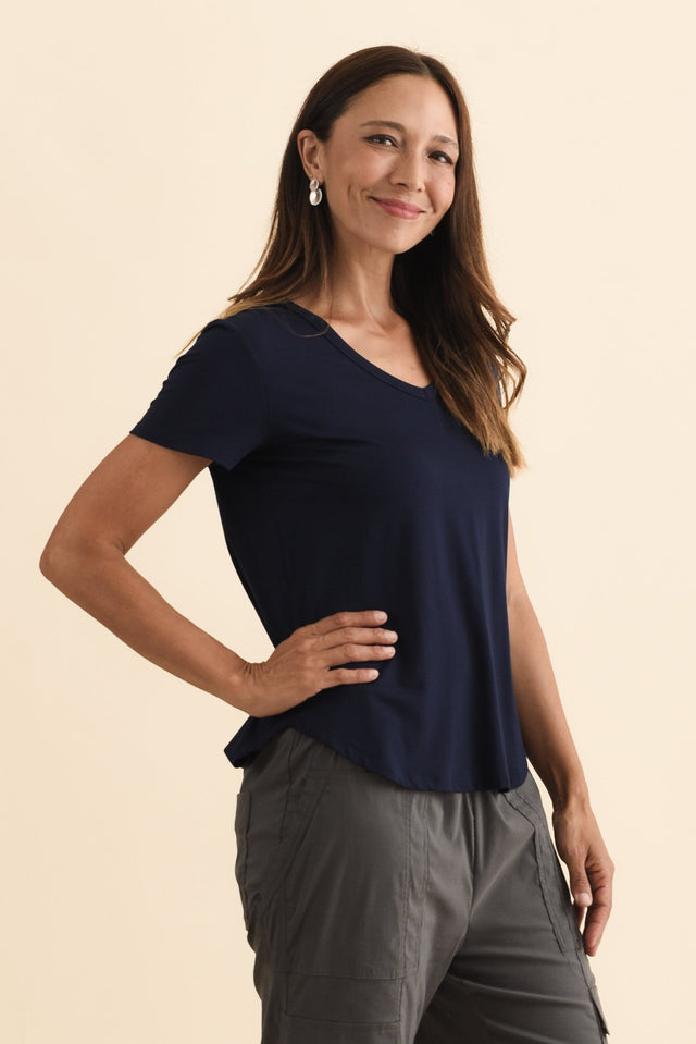 alt text|model:Cara image 5