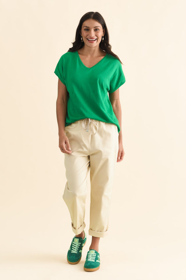 alt text|model:Brontie image 3