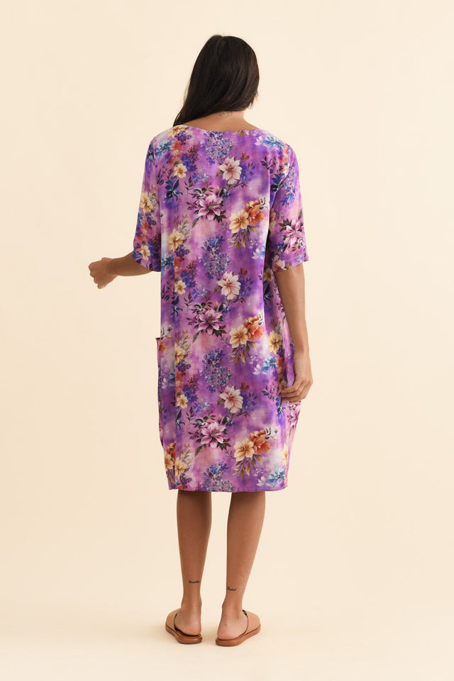 alt text|model:Brontie image 5