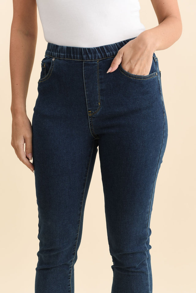 alt text|model:MJ image 6