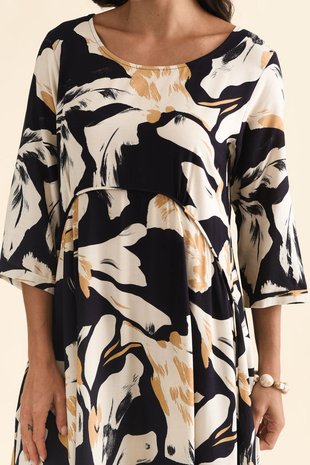 alt text|model:Brontie image 7