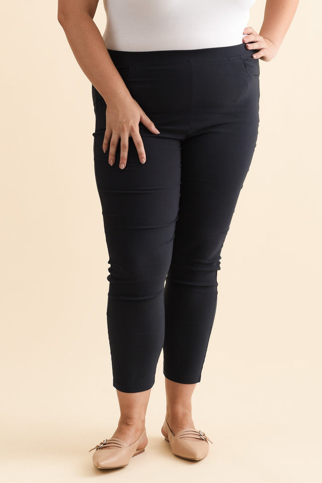 plus-size,curve-basics,curve-bottoms,plus-size-pants,plus-size-basic-bottoms,plus-size-winter-clothing,plus-size-work-edit,alt text|model:Gabby image 11