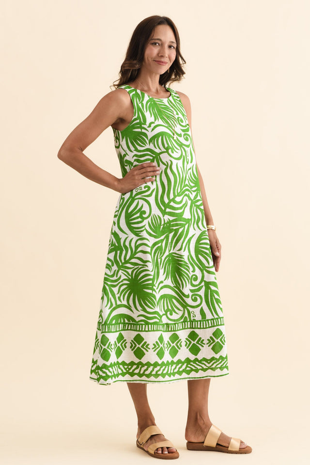 alt text|model:Cara image 3