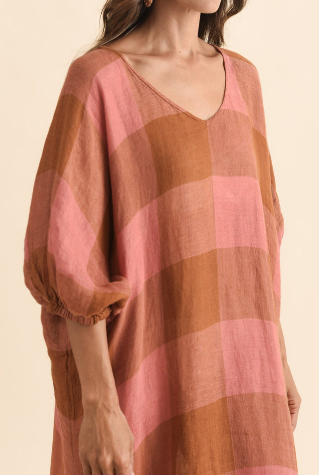 alt text|model:Cara image 7